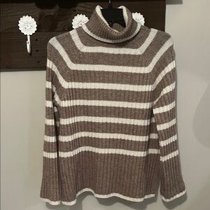 H&M sweater